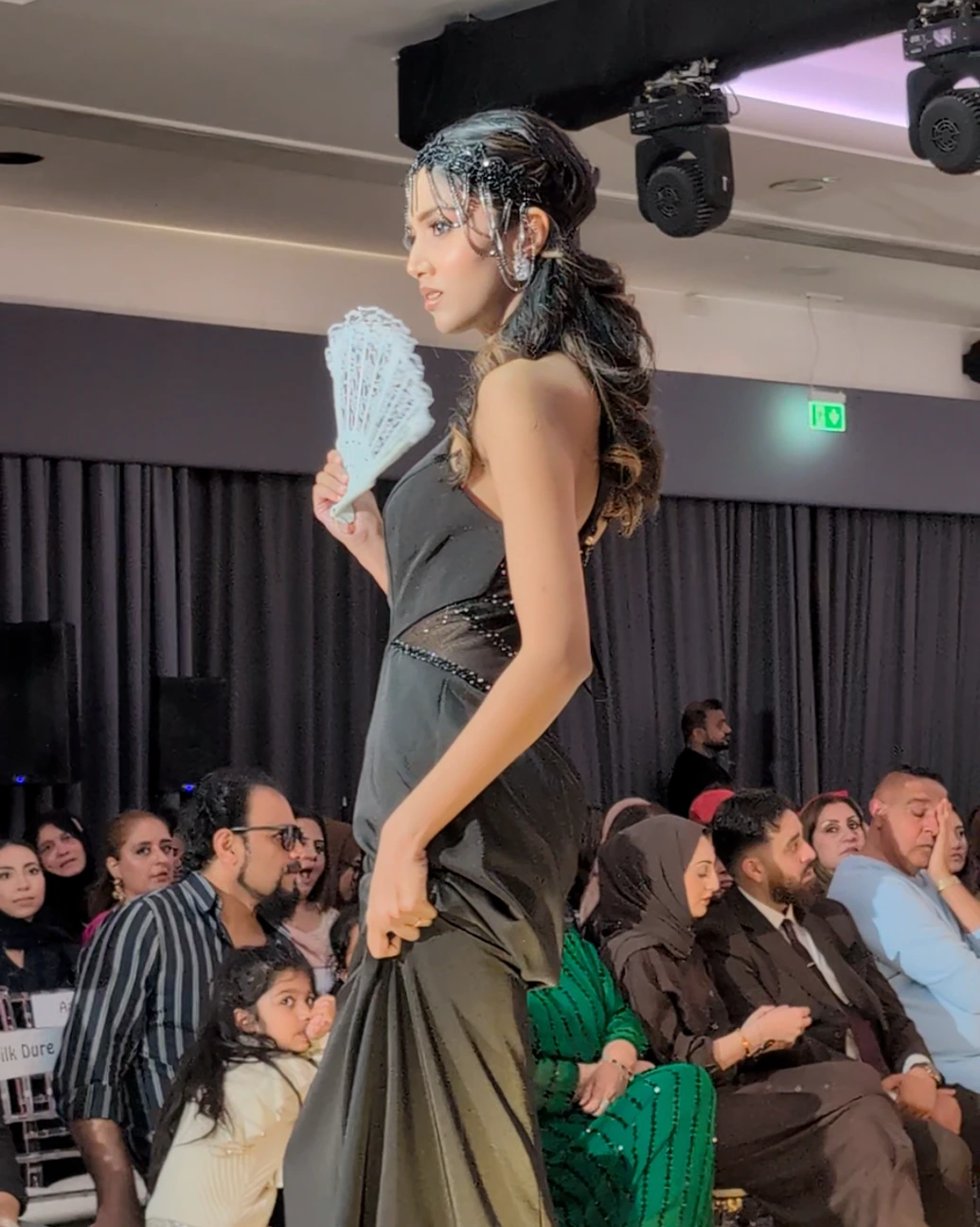 Global Fashion Week · 02