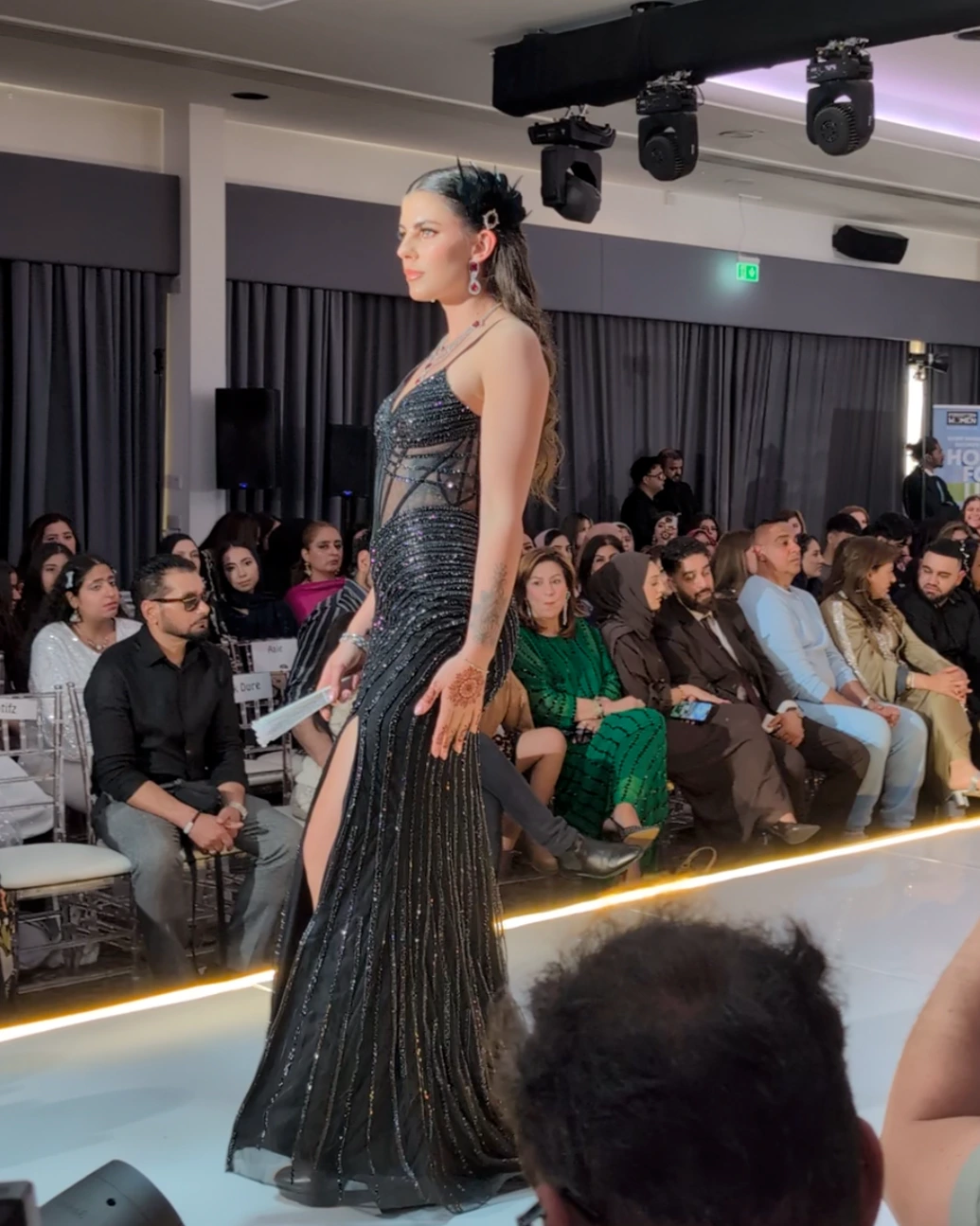 Global Fashion Week · 04